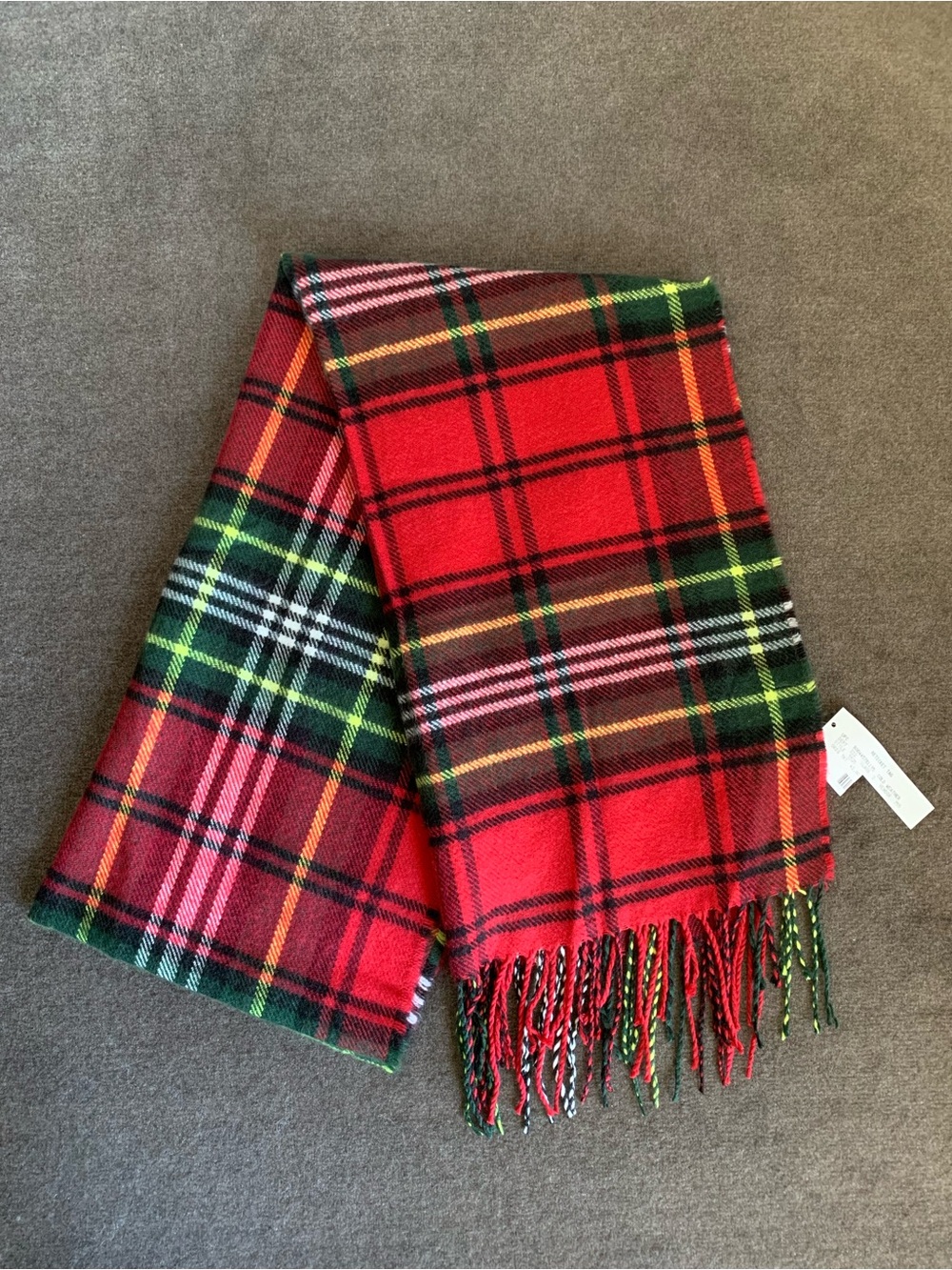 Steve Madden Woman's Scarf Wrap Tartan Plaid Twist Fringe Red/Green NWOT